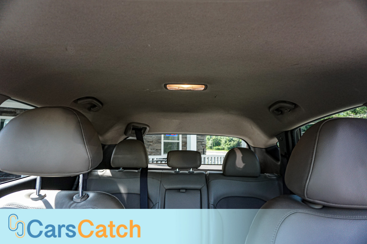 CARSCATCH - Used vehicle - SUV HYUNDAI TUCSON 2015