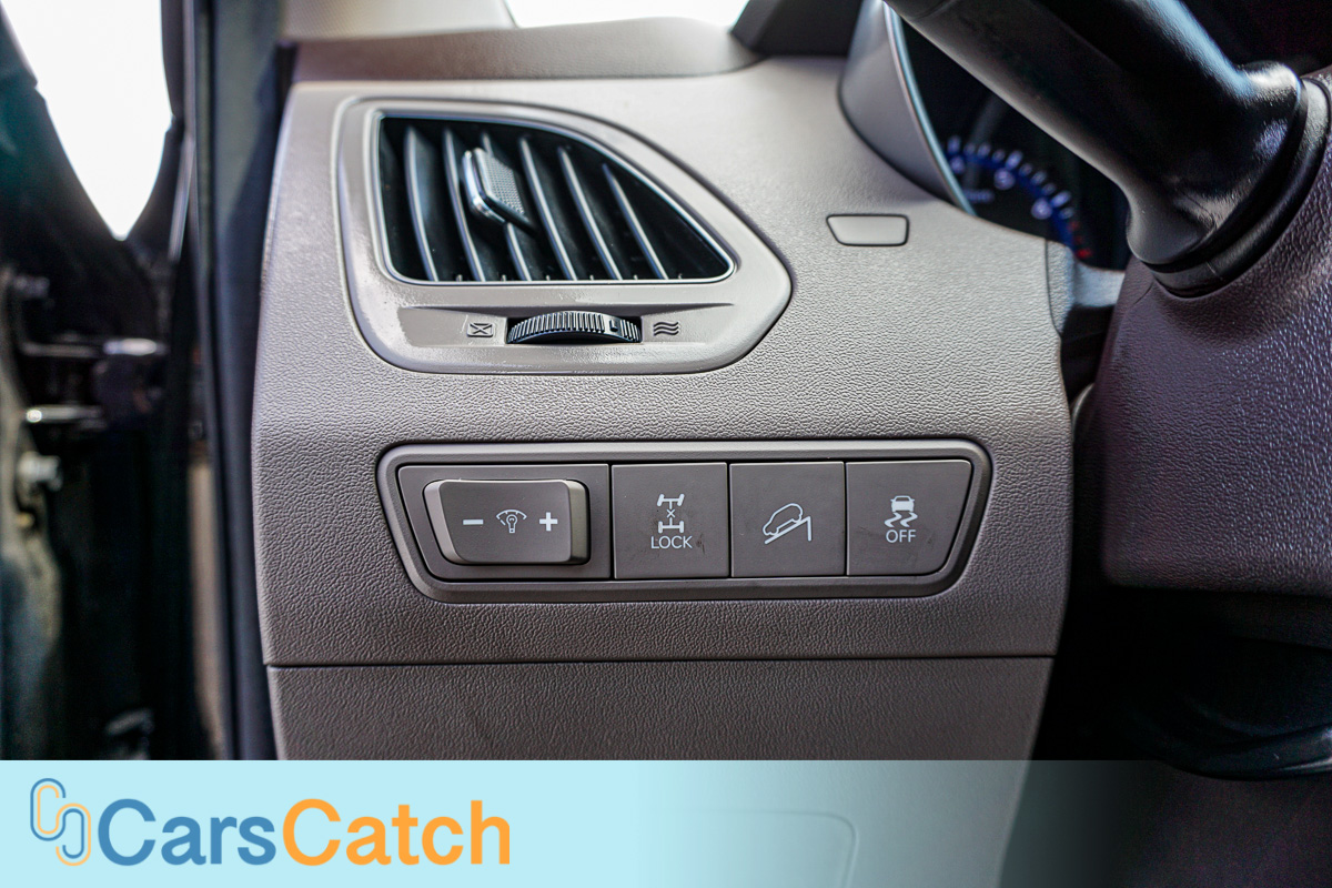 CARSCATCH - Used vehicle - SUV HYUNDAI TUCSON 2015