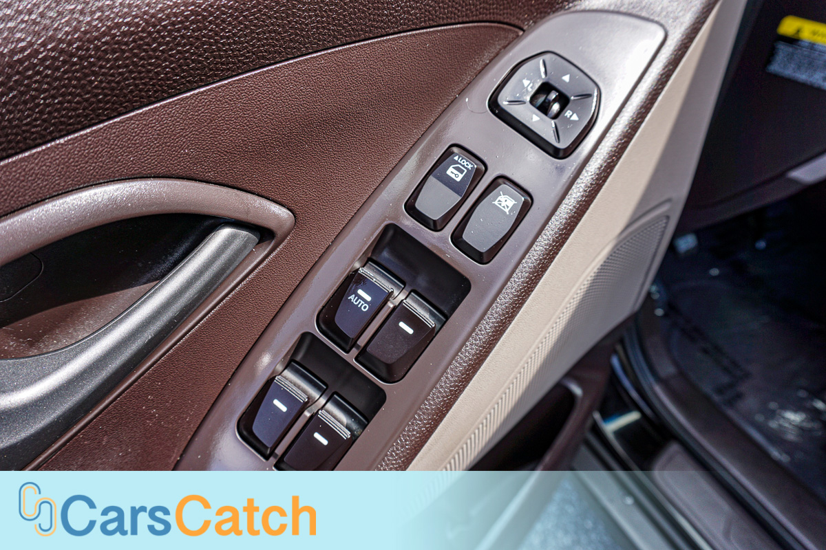 CARSCATCH - Used vehicle - SUV HYUNDAI TUCSON 2015