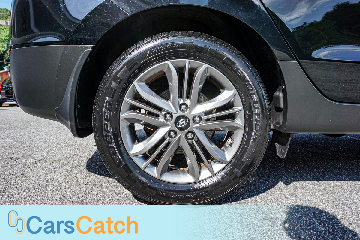 CARSCATCH - Used vehicle - SUV HYUNDAI TUCSON 2015