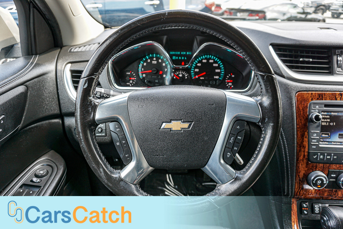 CARSCATCH - Used vehicle - SUV CHEVROLET TRAVERSE 2014