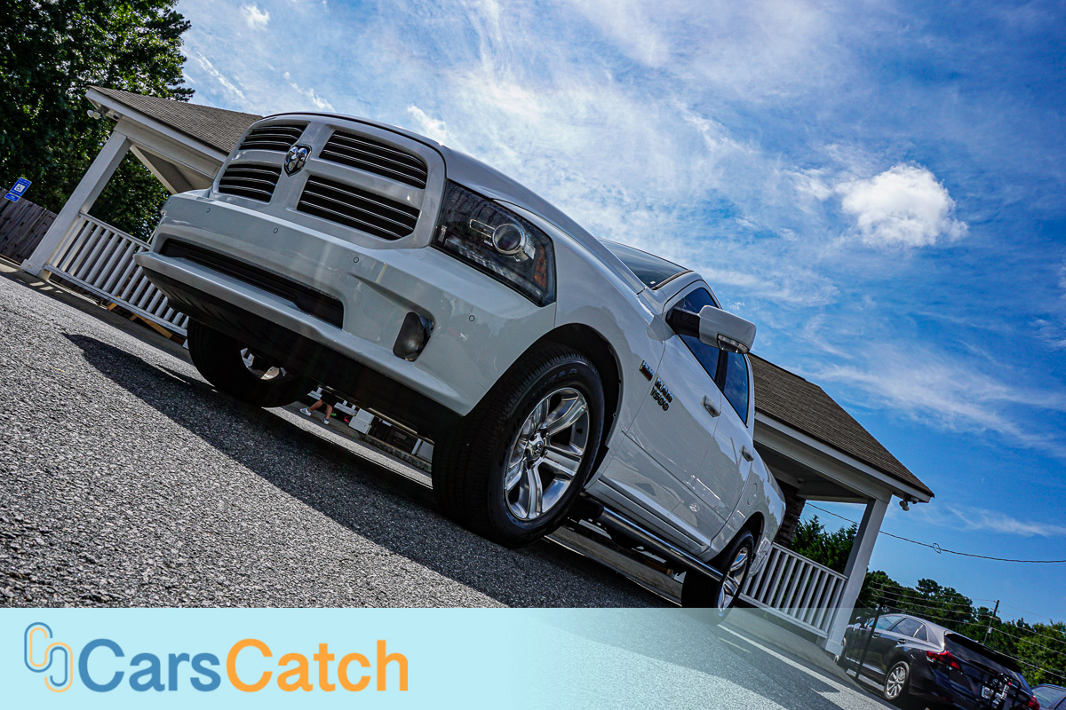 CARSCATCH - Used vehicle - Truck RAM 1500 2014