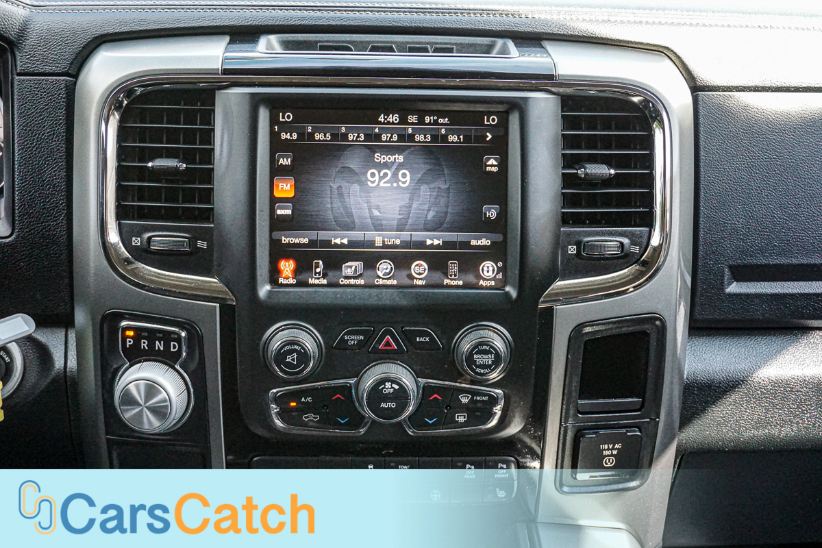CARSCATCH - Used vehicle - Truck RAM 1500 2014