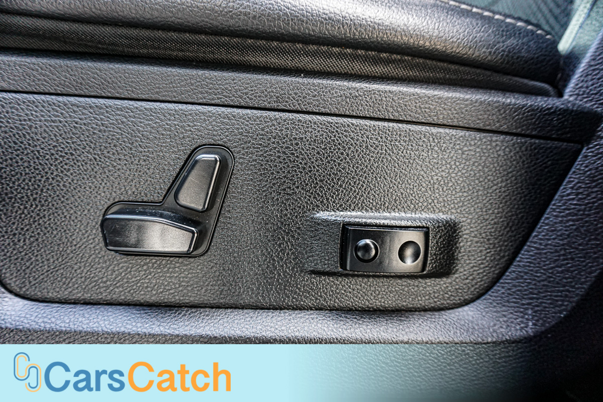 CARSCATCH - Used vehicle - Truck RAM 1500 2014