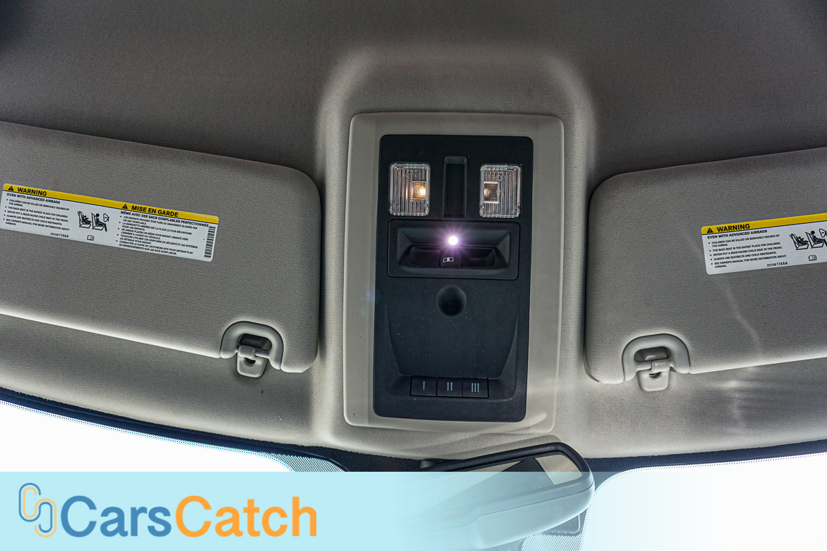 CARSCATCH - Used vehicle - Truck RAM 1500 2014