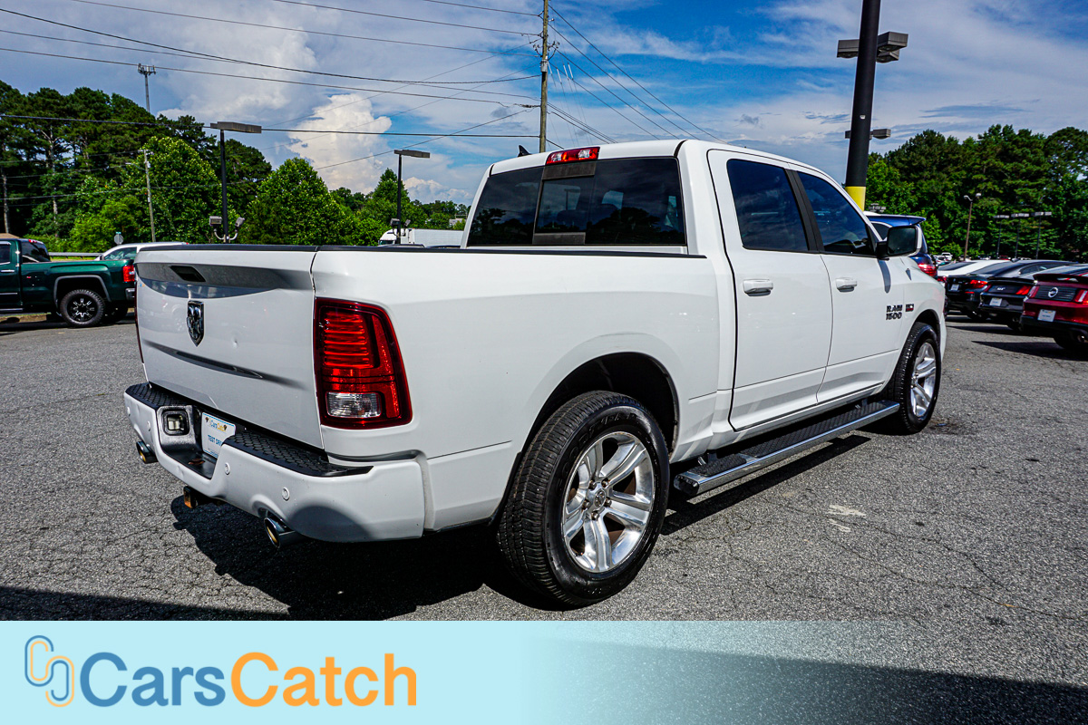 CARSCATCH - Used vehicle - Truck RAM 1500 2014