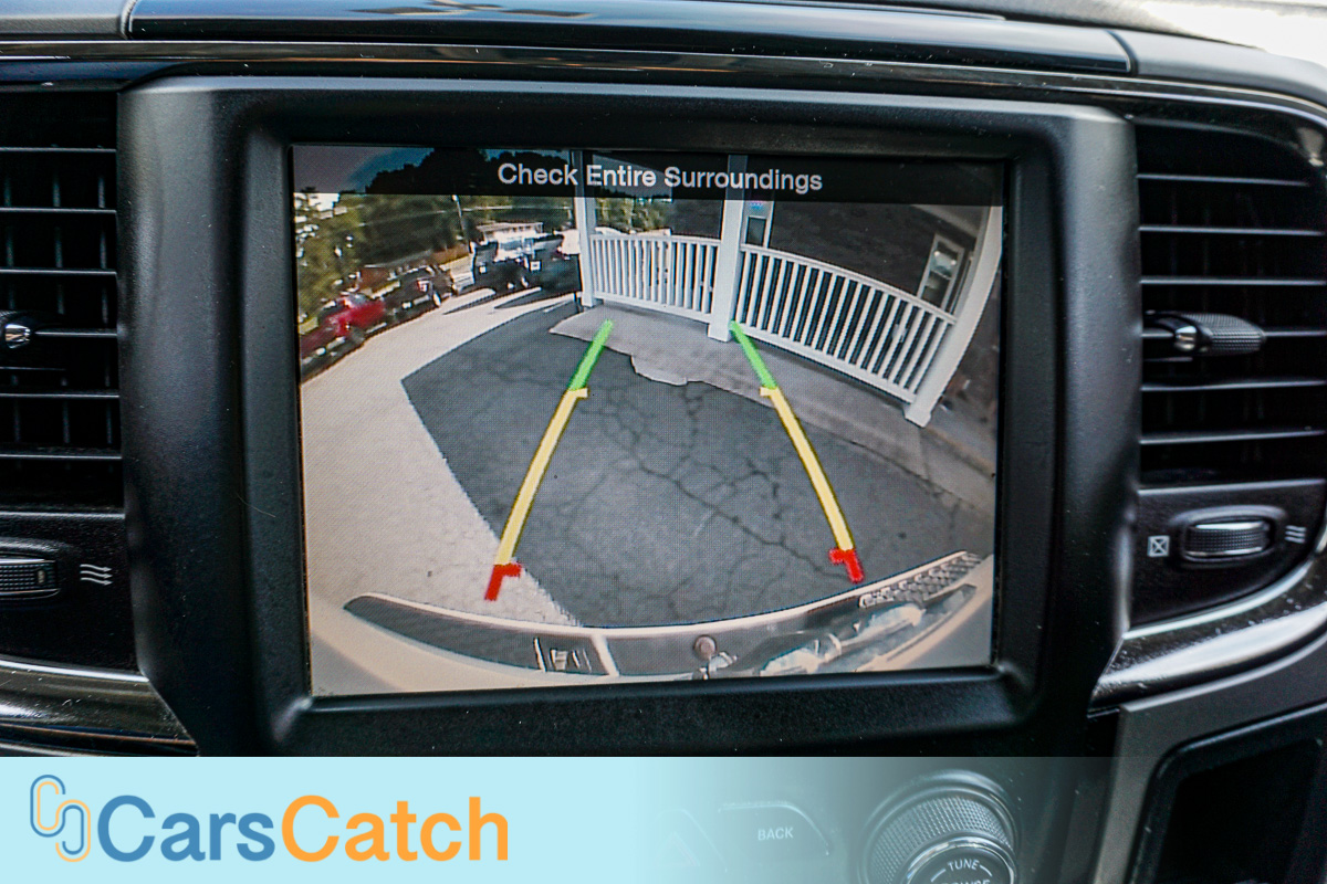 CARSCATCH - Used vehicle - Truck RAM 1500 2014