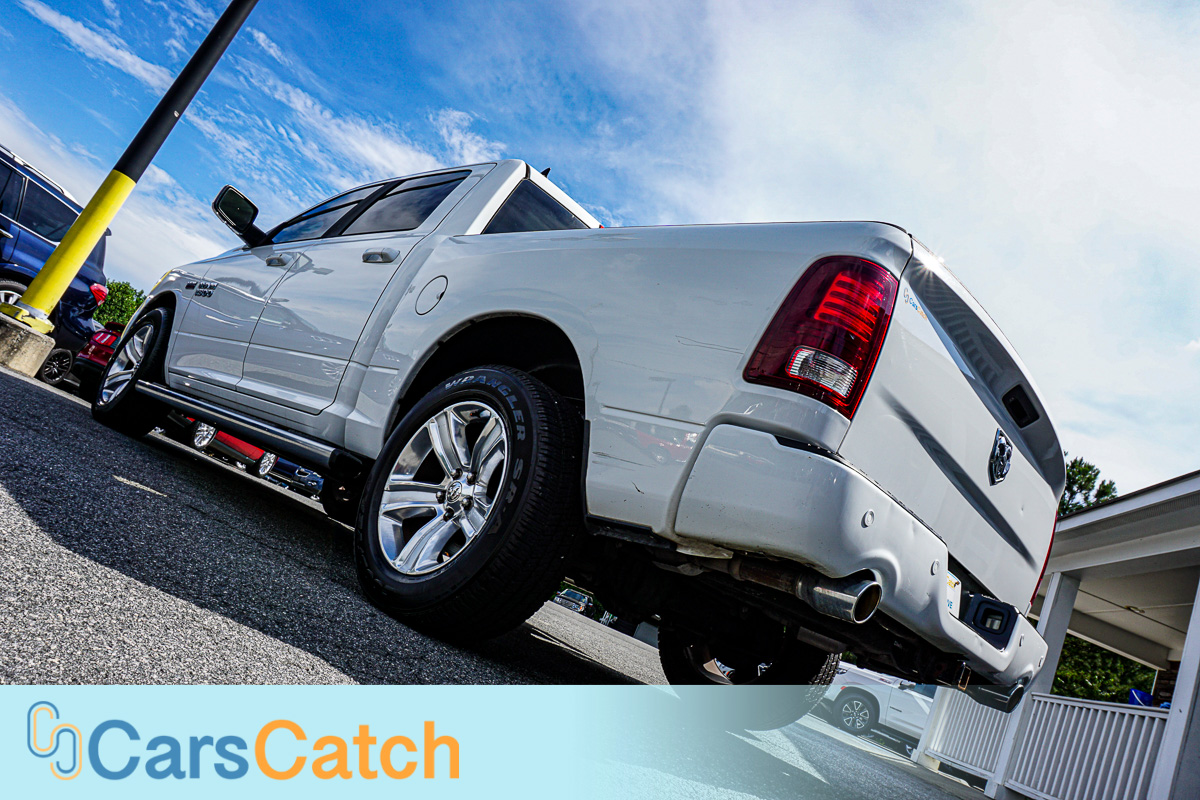 CARSCATCH - Used vehicle - Truck RAM 1500 2014