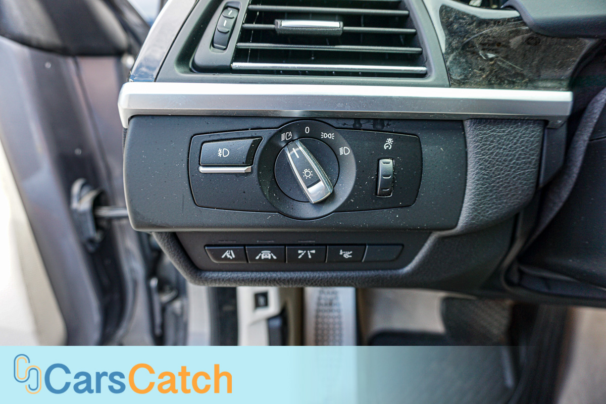 CARSCATCH - Used vehicle - Sedan BMW 6 SERIES 2016