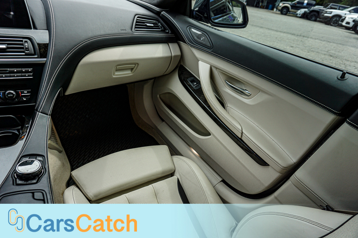 CARSCATCH - Used vehicle - Sedan BMW 6 SERIES 2016