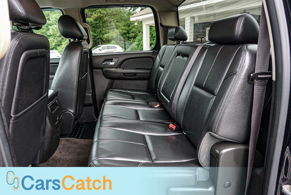 CARSCATCH - Used vehicle - Truck CHEVROLET SILVERADO 2500HD 2013