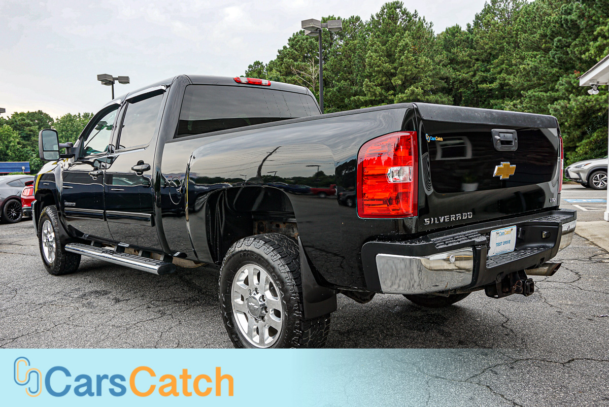 CARSCATCH - Used vehicle - Truck CHEVROLET SILVERADO 2500HD 2013