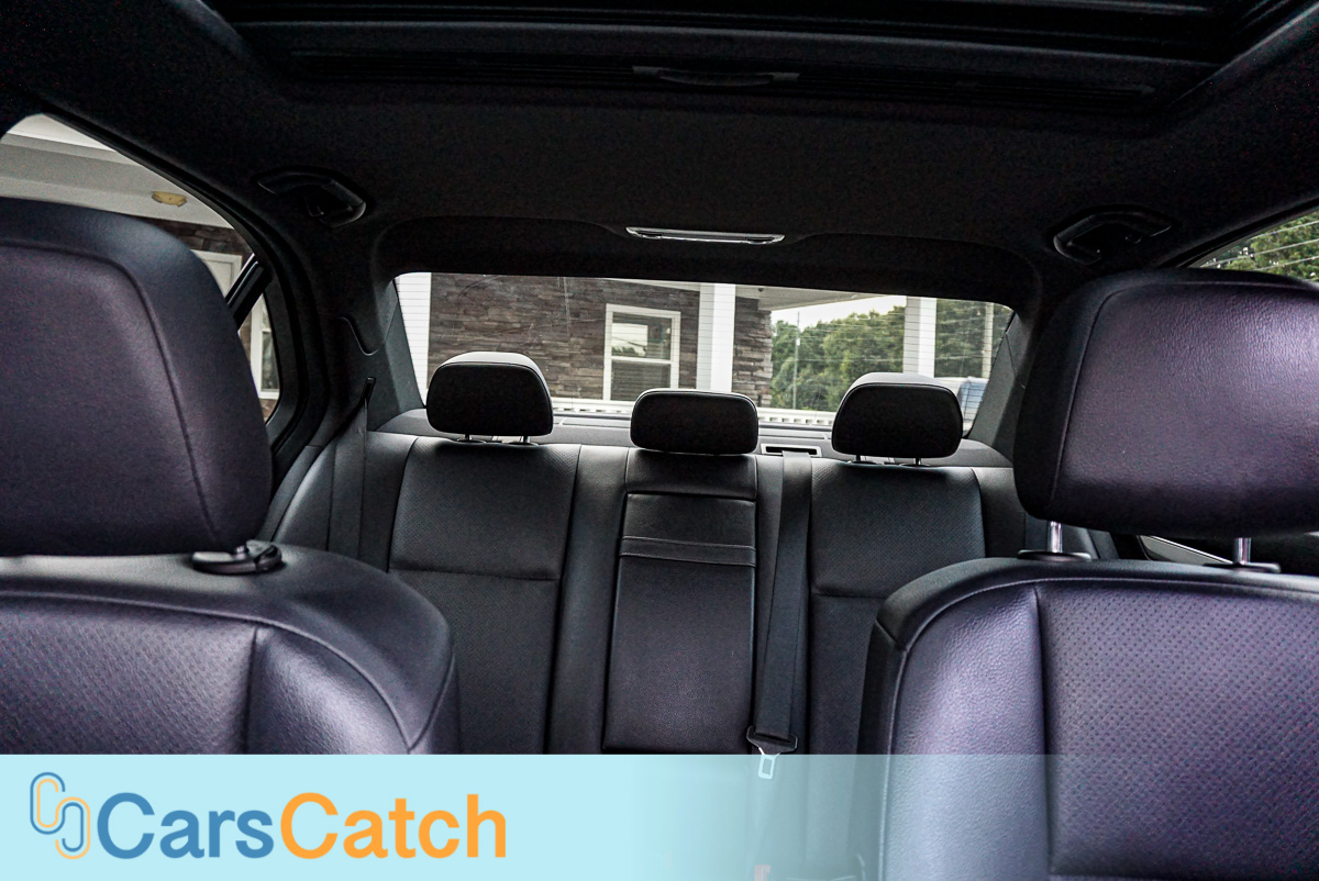 CARSCATCH - Used vehicle - Sedan MERCEDES-BENZ C-CLASS 2012