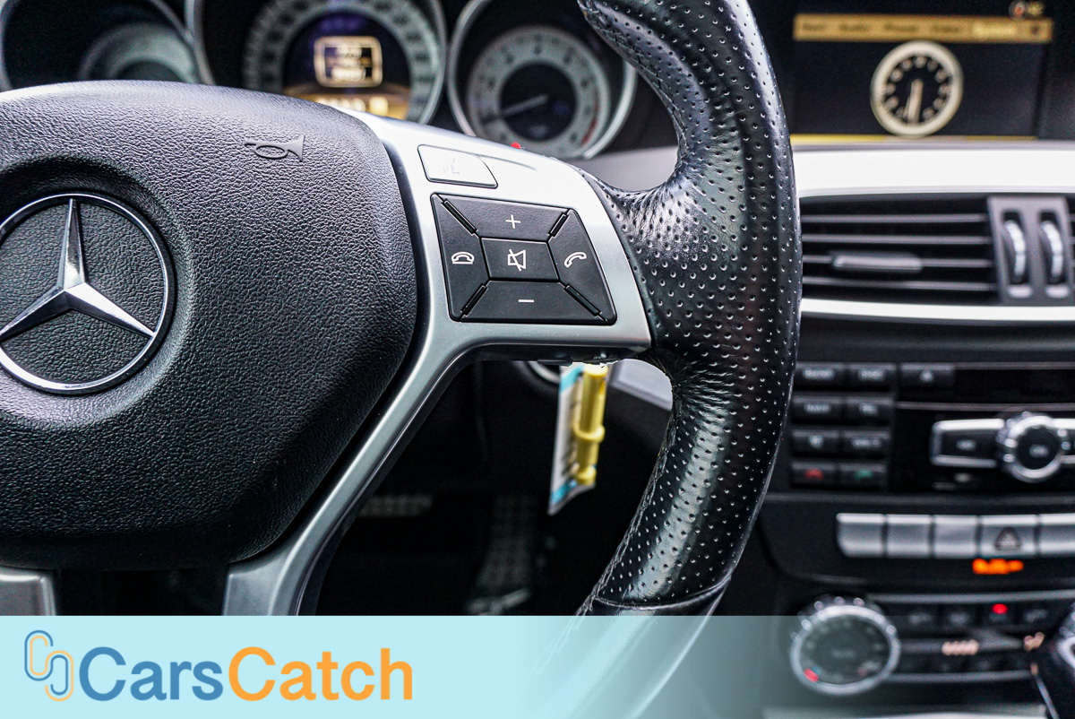 CARSCATCH - Used vehicle - Sedan MERCEDES-BENZ C-CLASS 2012