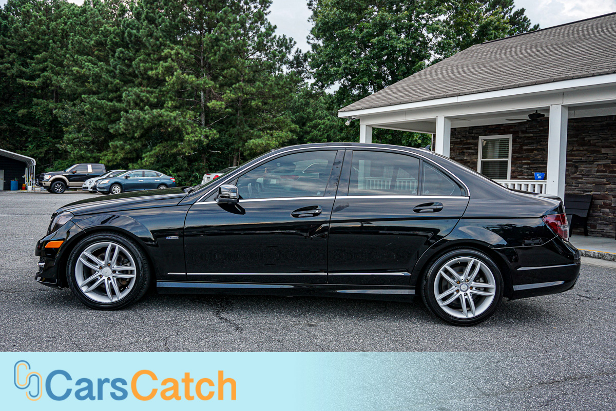 CARSCATCH - Used vehicle - Sedan MERCEDES-BENZ C-CLASS 2012