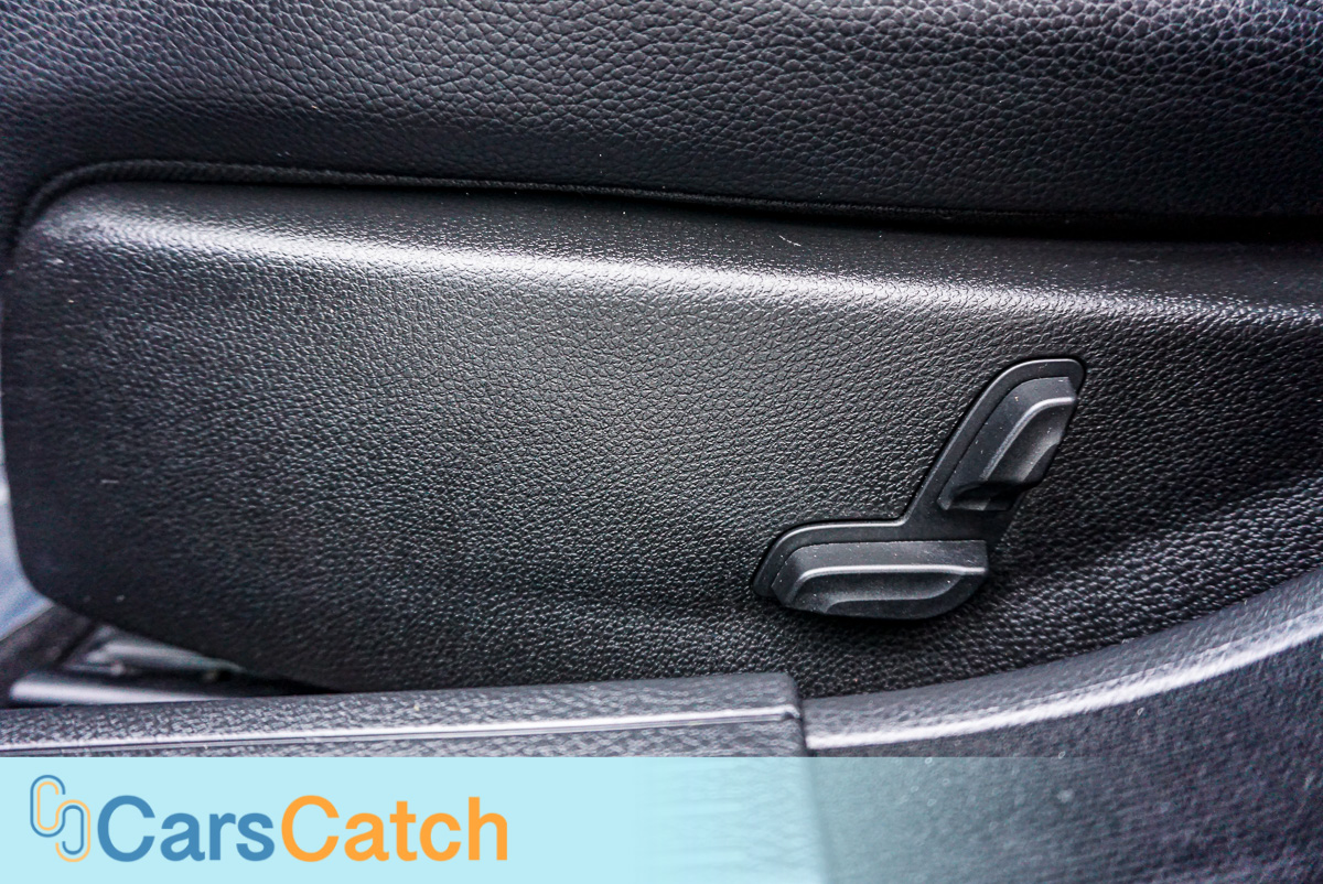 CARSCATCH - Used vehicle - Sedan MERCEDES-BENZ C-CLASS 2012