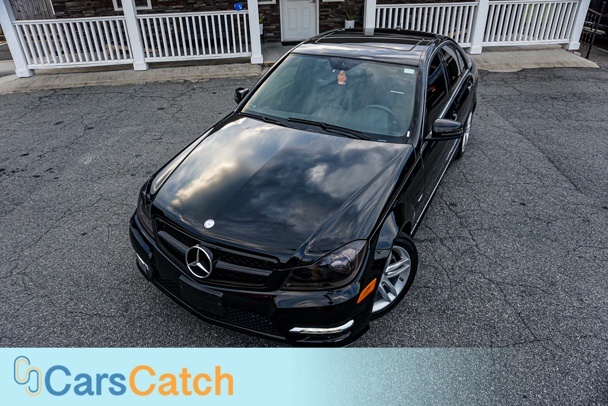 CARSCATCH - Used vehicle - Sedan MERCEDES-BENZ C-CLASS 2012