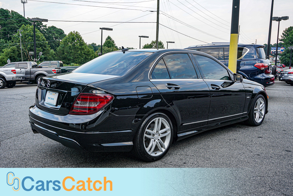 CARSCATCH - Used vehicle - Sedan MERCEDES-BENZ C-CLASS 2012