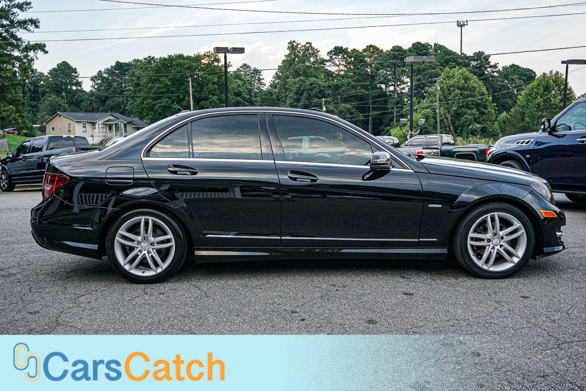 CARSCATCH - Used vehicle - Sedan MERCEDES-BENZ C-CLASS 2012