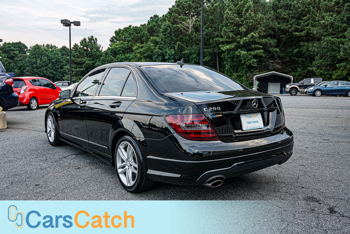 CARSCATCH - Used vehicle - Sedan MERCEDES-BENZ C-CLASS 2012