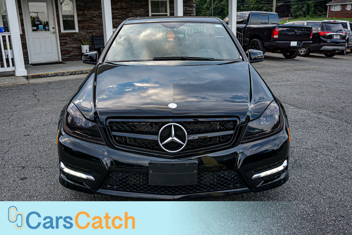 CARSCATCH - Used vehicle - Sedan MERCEDES-BENZ C-CLASS 2012