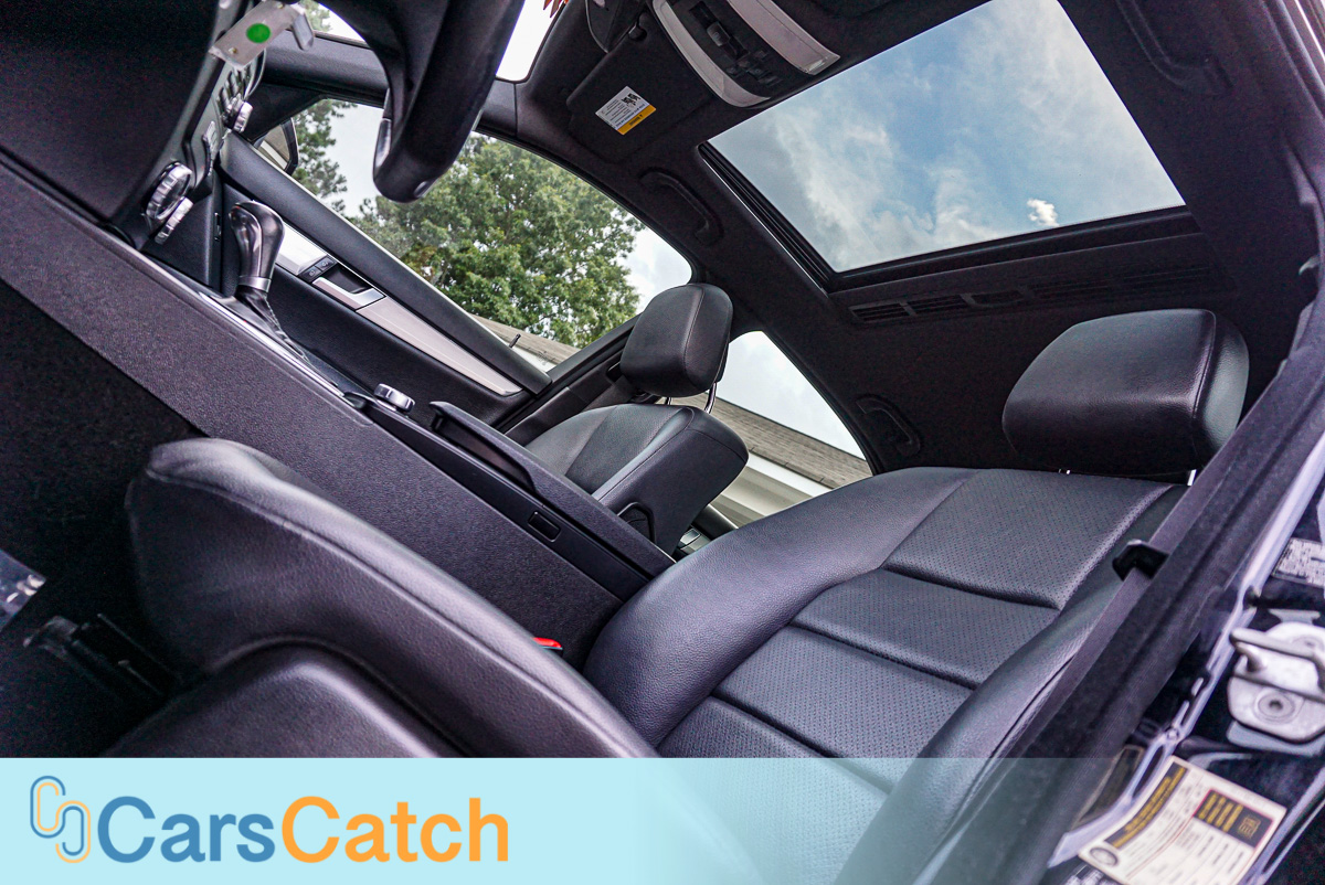 CARSCATCH - Used vehicle - Sedan MERCEDES-BENZ C-CLASS 2012