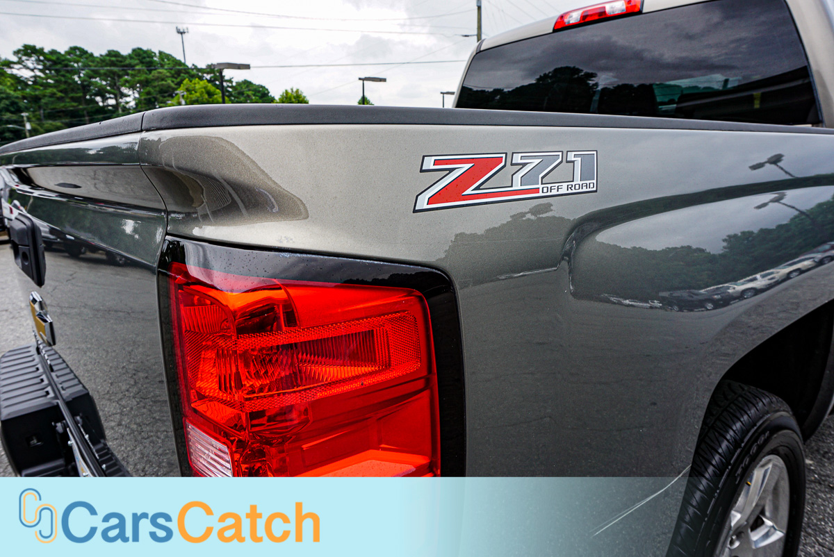 CARSCATCH - Used vehicle - Truck CHEVROLET SILVERADO 1500 2017