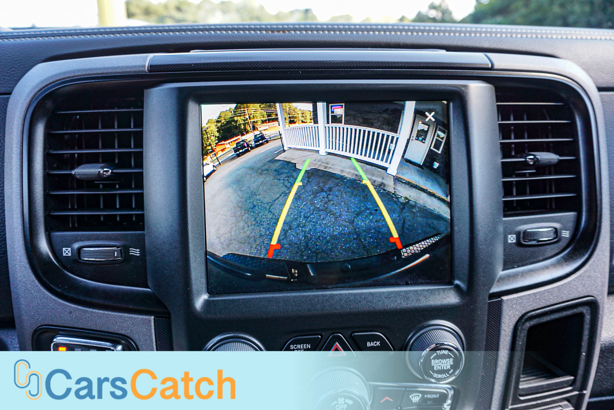 CARSCATCH - Used vehicle - Truck RAM 1500 2018