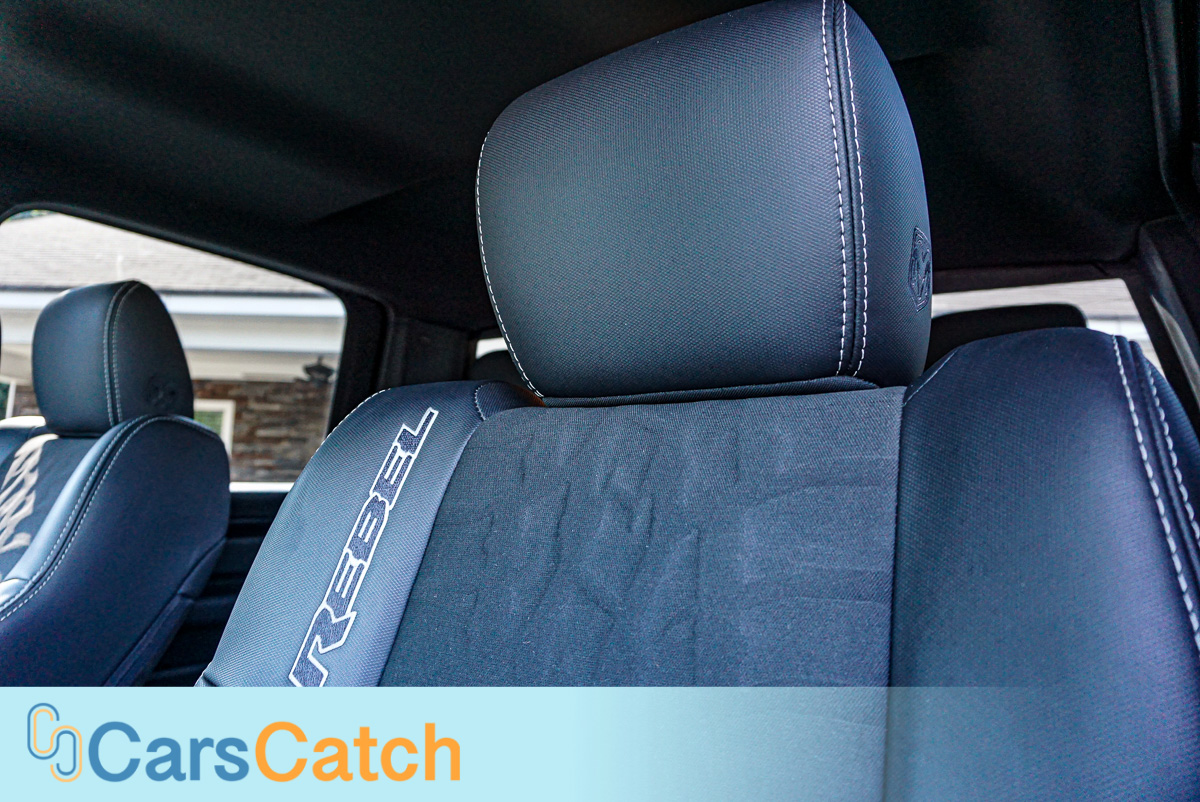 CARSCATCH - Used vehicle - Truck RAM 1500 2018