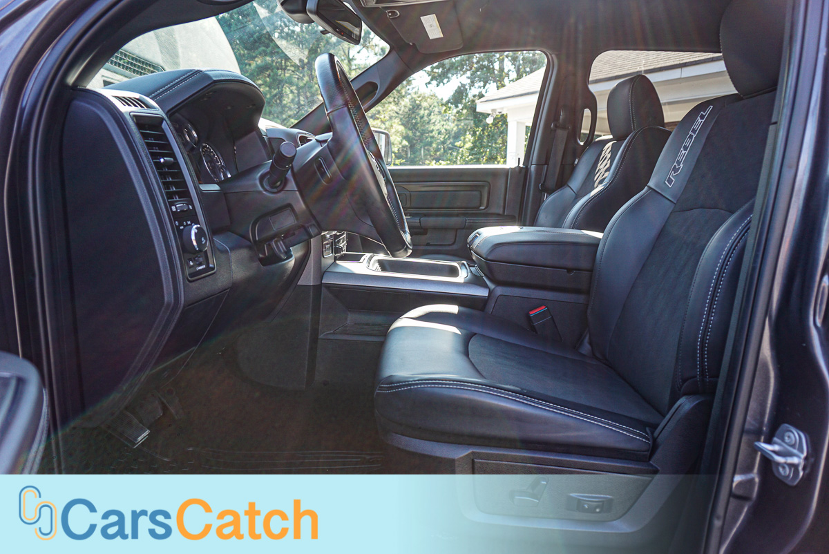 CARSCATCH - Used vehicle - Truck RAM 1500 2018