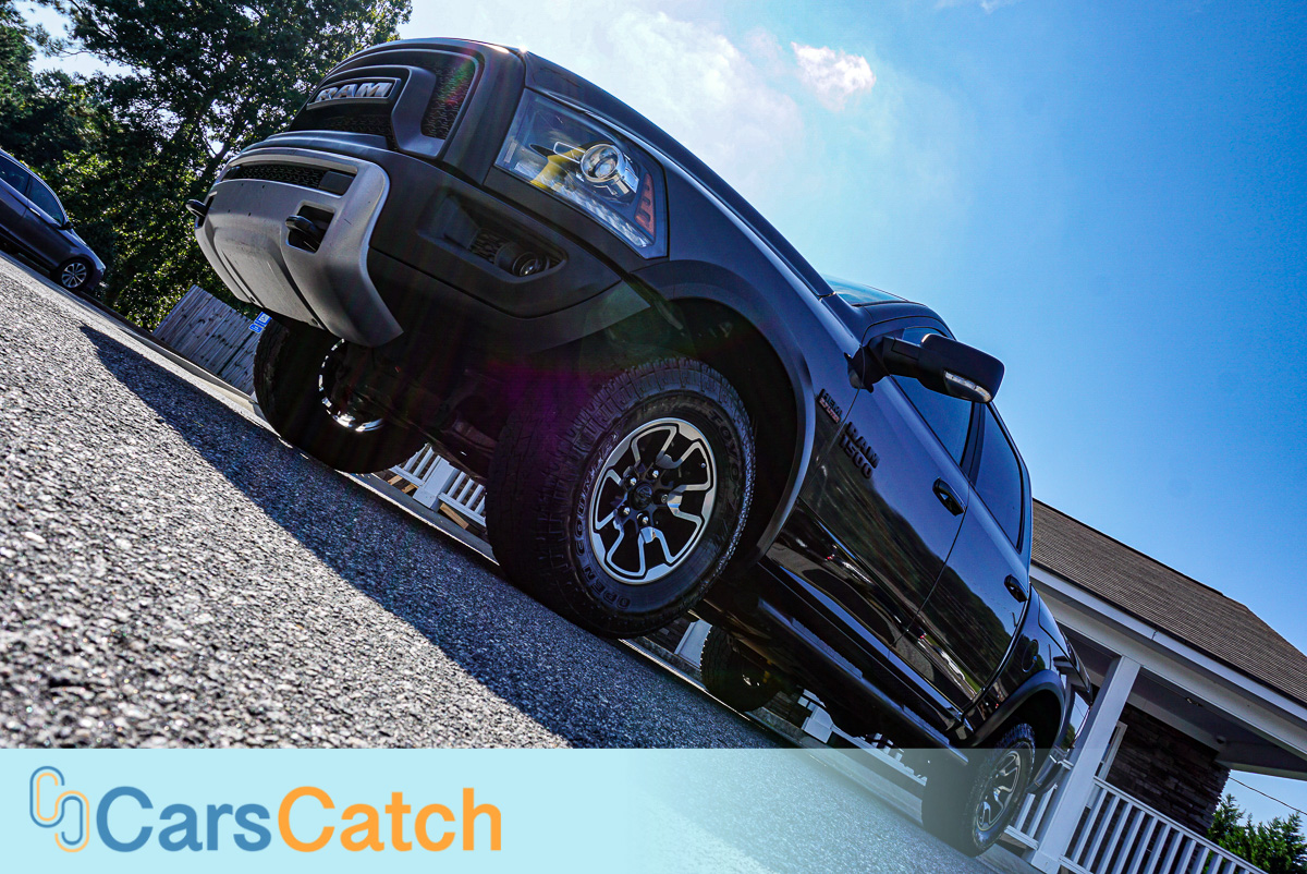CARSCATCH - Used vehicle - Truck RAM 1500 2018
