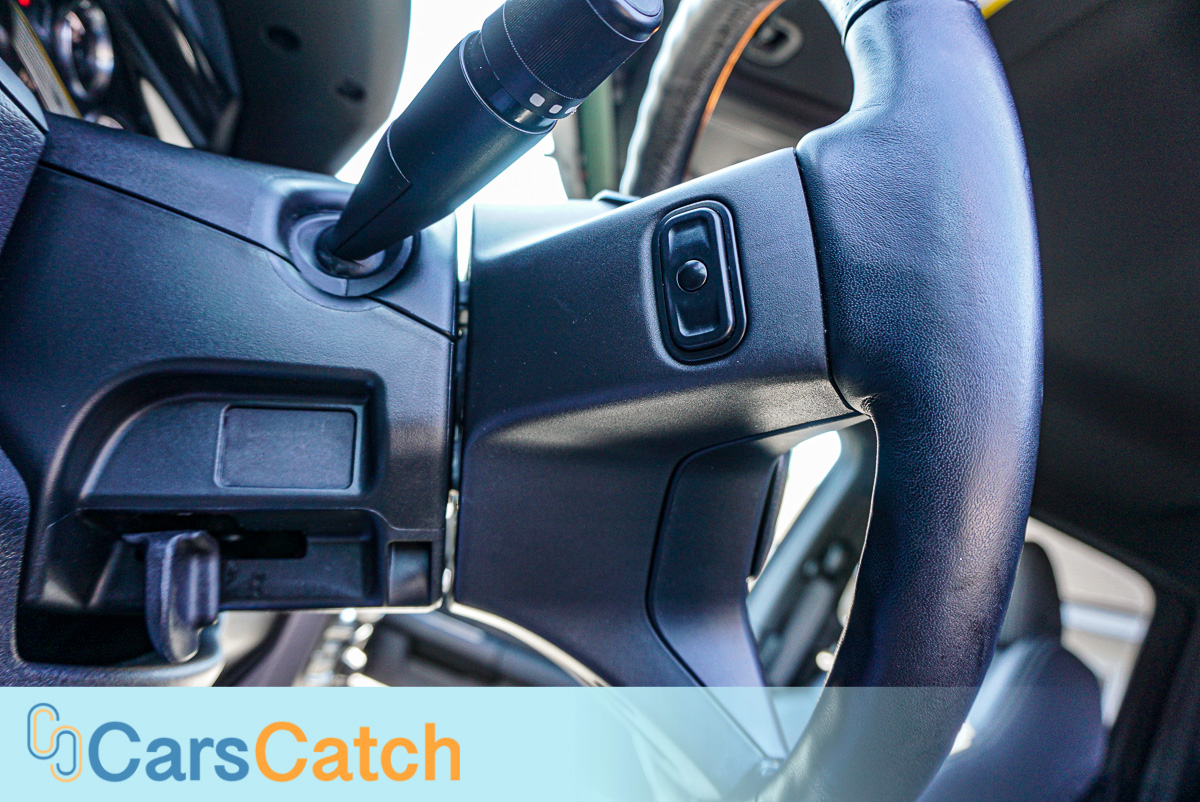 CARSCATCH - Used vehicle - Truck RAM 1500 2018