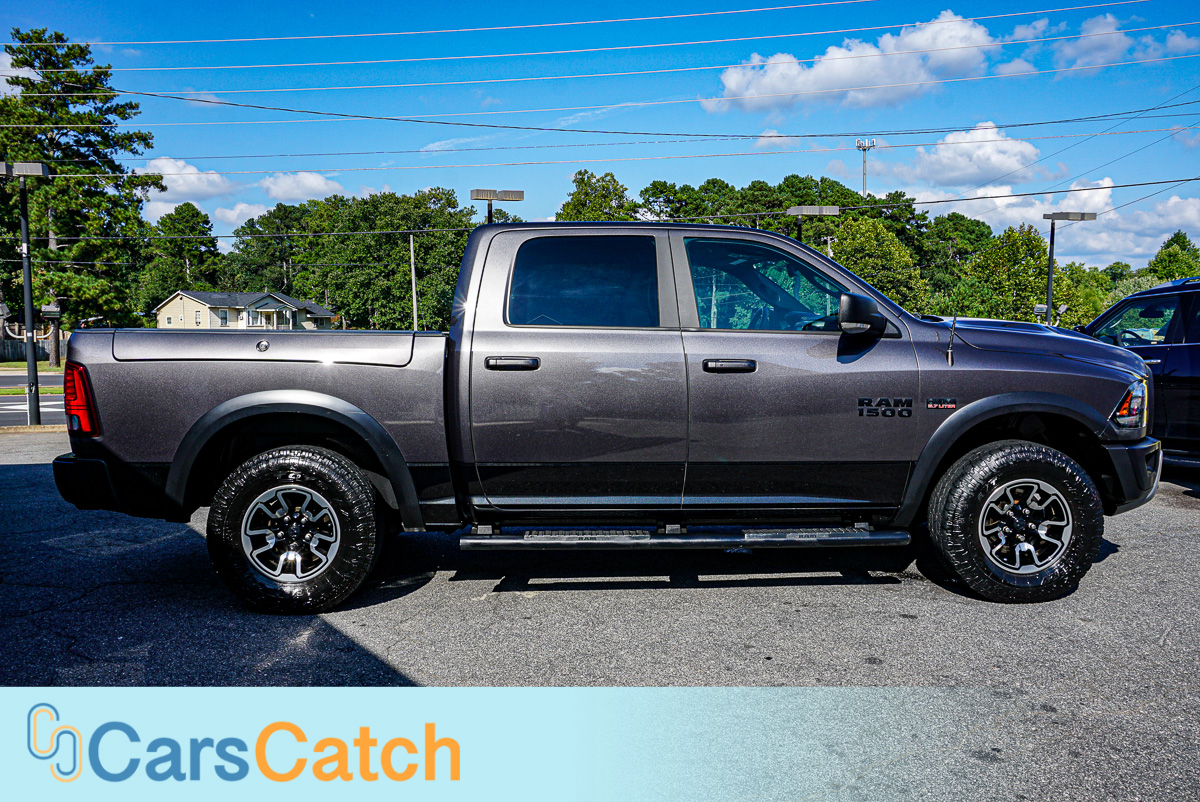 CARSCATCH - Used vehicle - Truck RAM 1500 2018