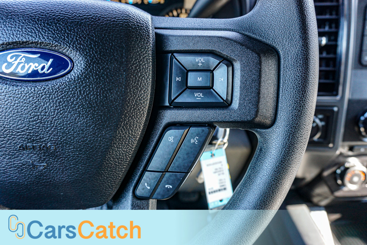 CARSCATCH - Used vehicle - Truck FORD F-150 2018