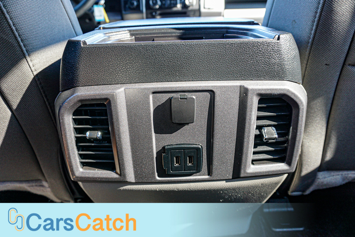 CARSCATCH - Used vehicle - Truck FORD F-150 2018