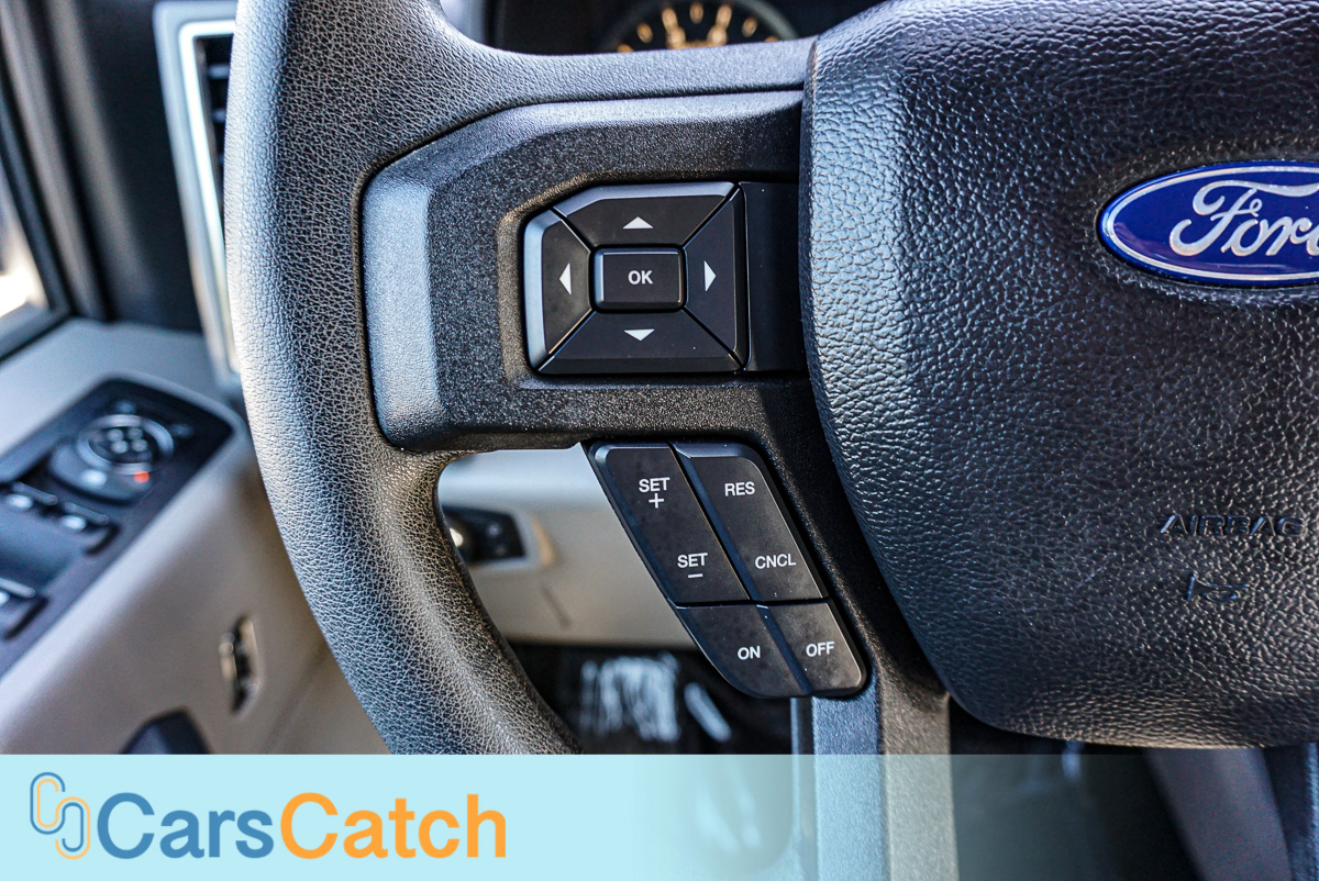 CARSCATCH - Used vehicle - Truck FORD F-150 2018