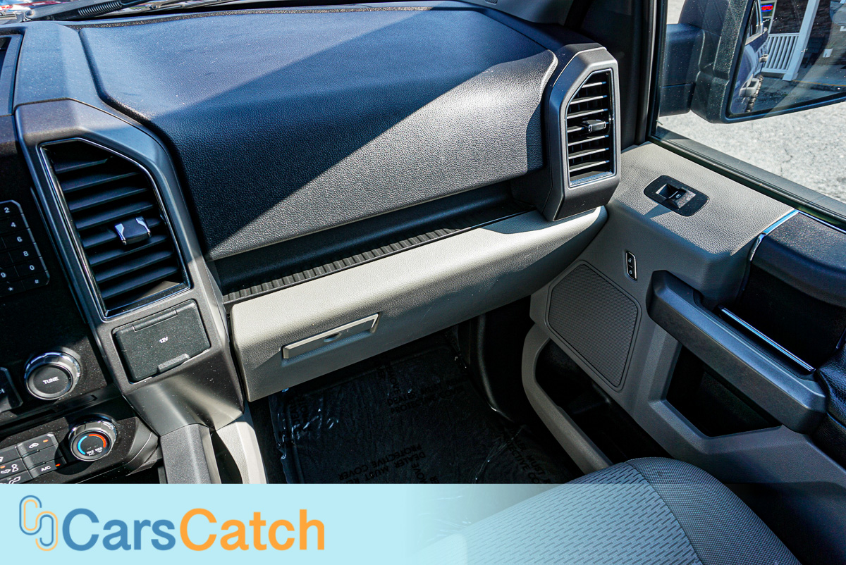 CARSCATCH - Used vehicle - Truck FORD F-150 2018