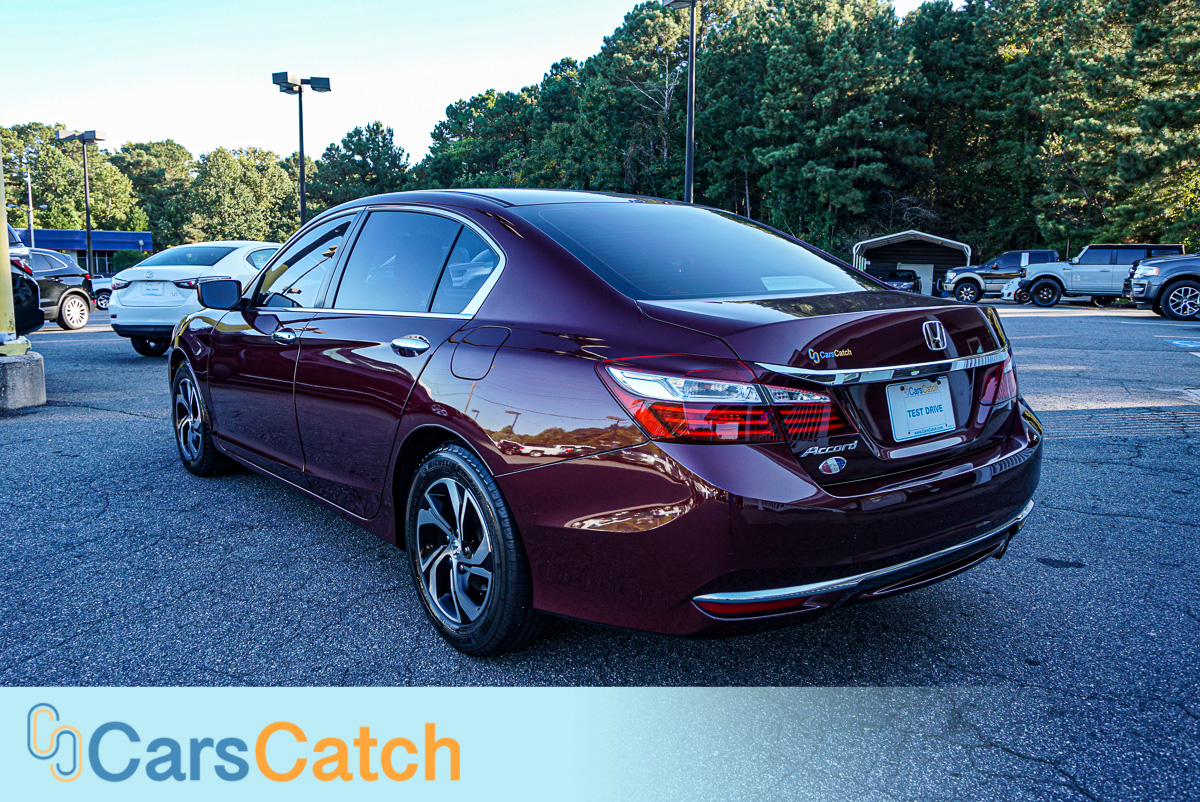 CARSCATCH - Used vehicle - Sedan HONDA ACCORD 2016