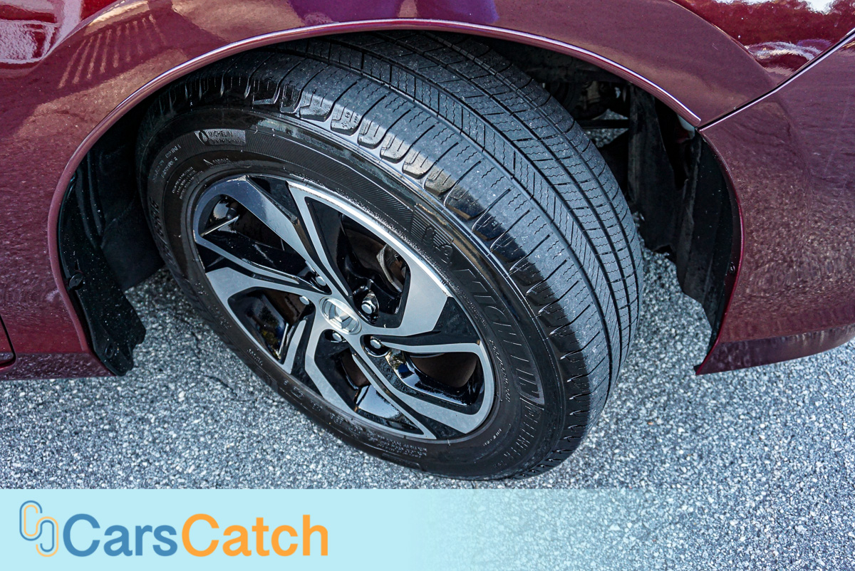 CARSCATCH - Used vehicle - Sedan HONDA ACCORD 2016