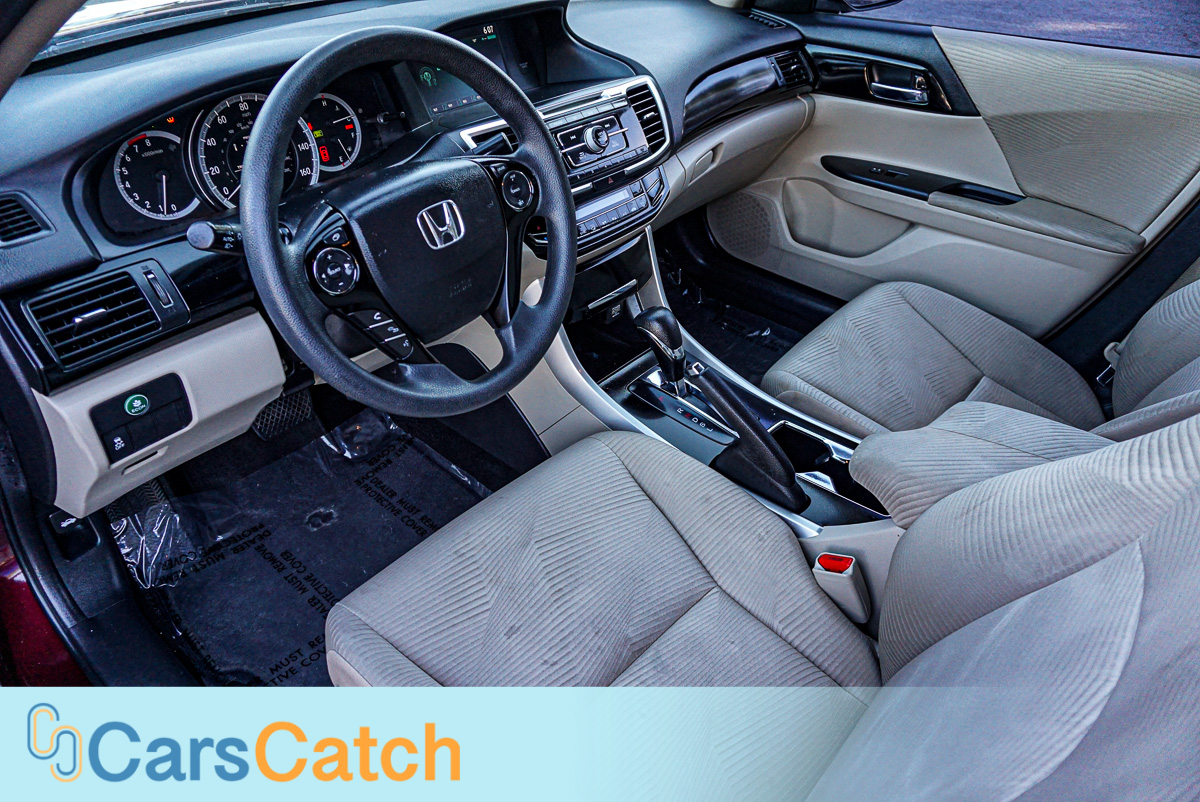 CARSCATCH - Used vehicle - Sedan HONDA ACCORD 2016