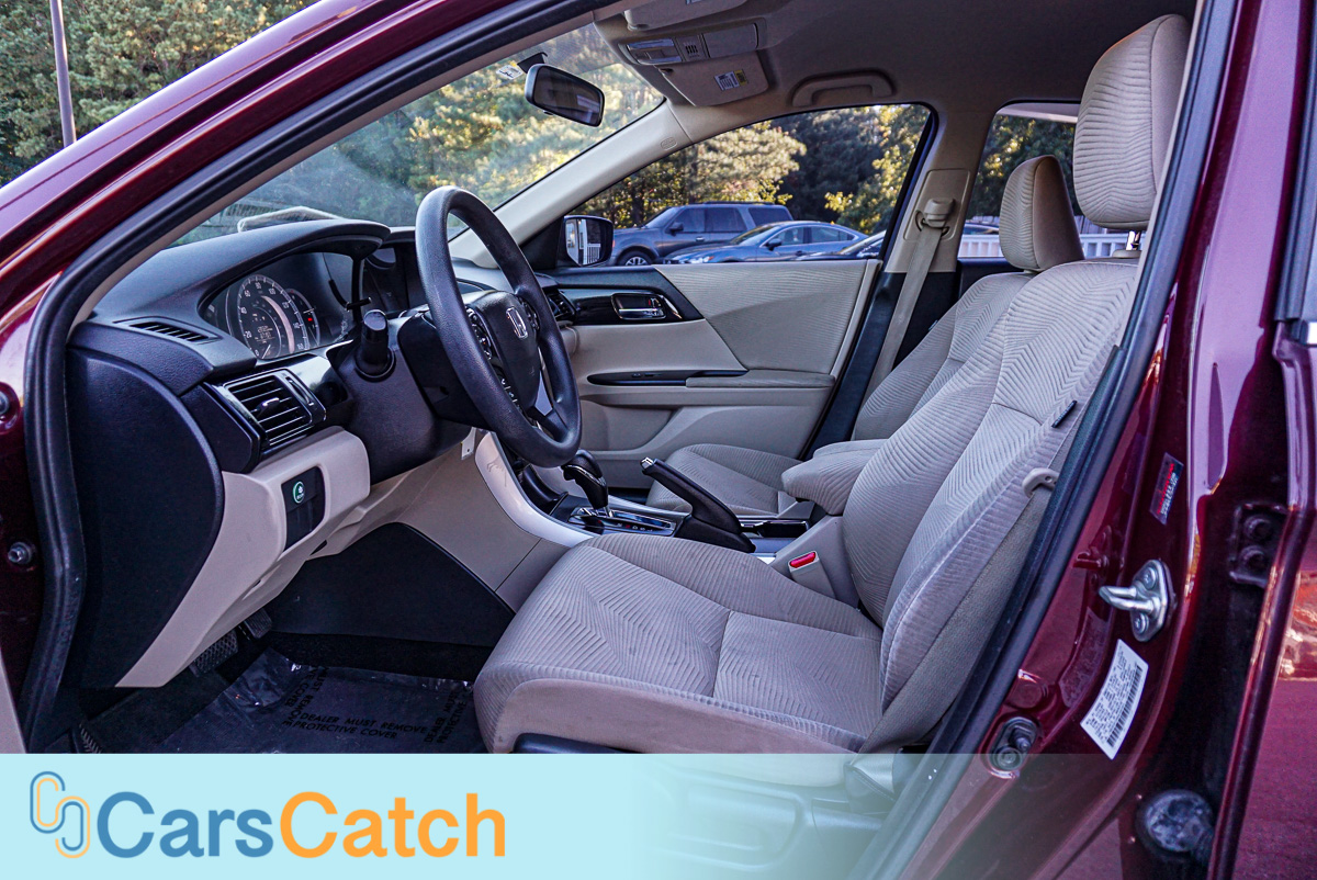 CARSCATCH - Used vehicle - Sedan HONDA ACCORD 2016