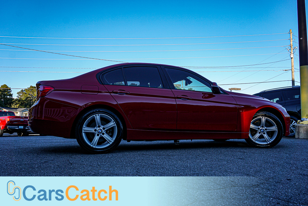 CARSCATCH - Used vehicle - Sedan BMW 3 SERIES 2014