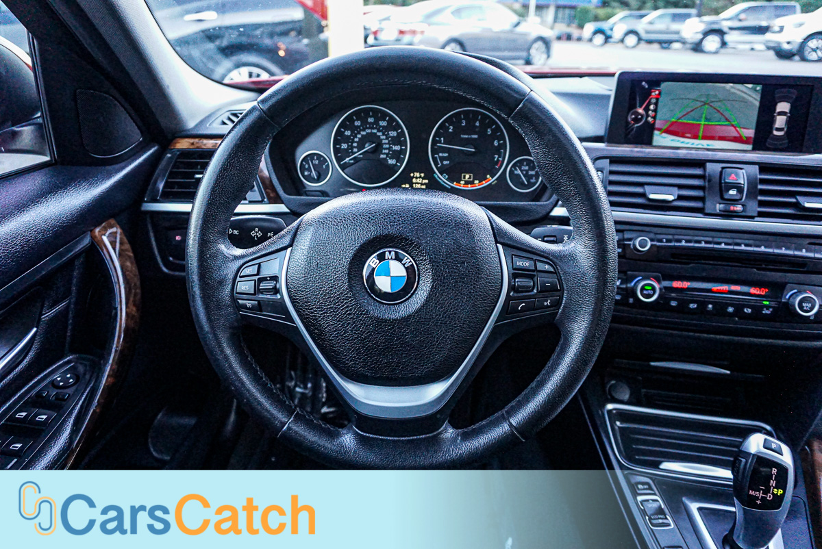 CARSCATCH - Used vehicle - Sedan BMW 3 SERIES 2014