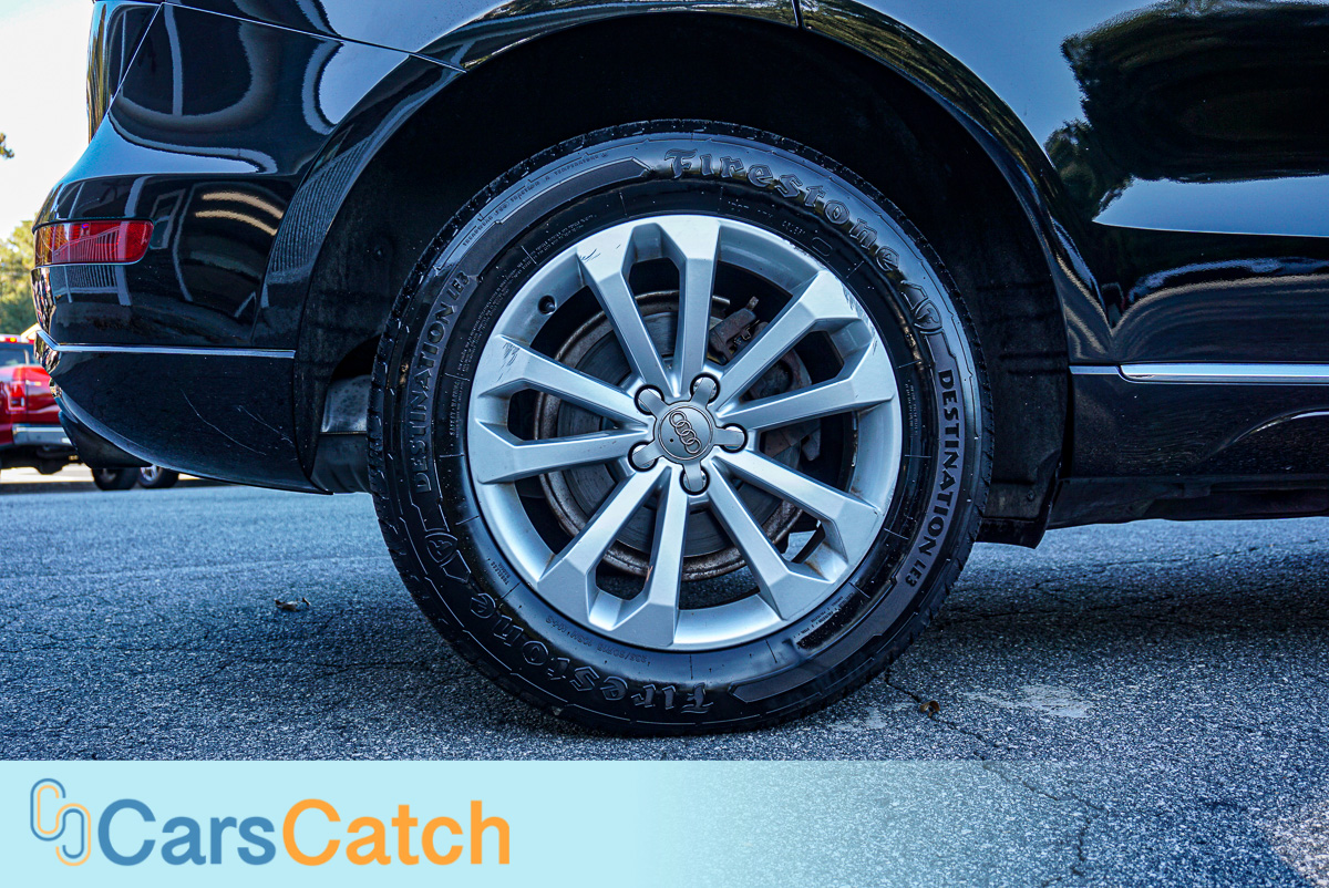 CARSCATCH - Used vehicle - SUV AUDI Q5 2015