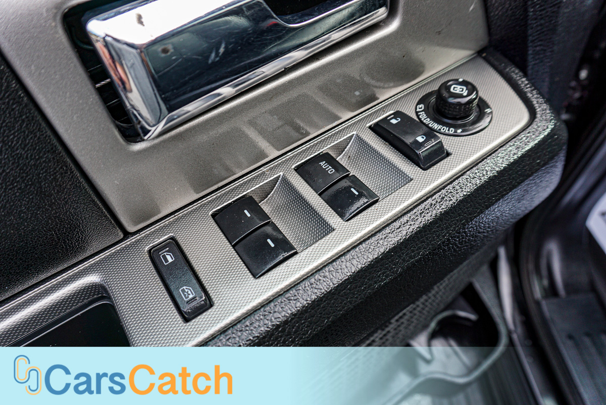 CARSCATCH - Used vehicle - SUV FORD EXPEDITION 2015