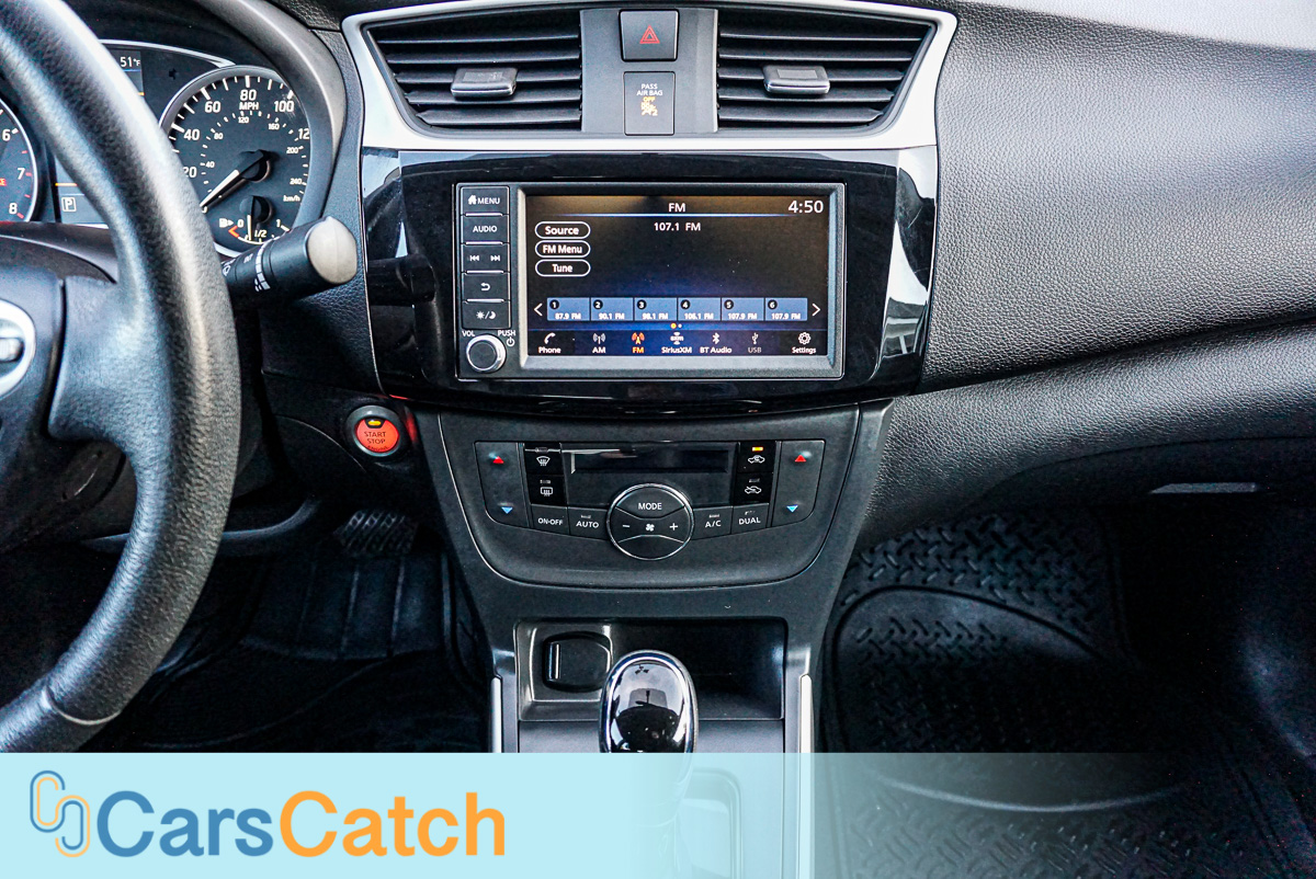 CARSCATCH - Used vehicle - Sedan NISSAN SENTRA 2019