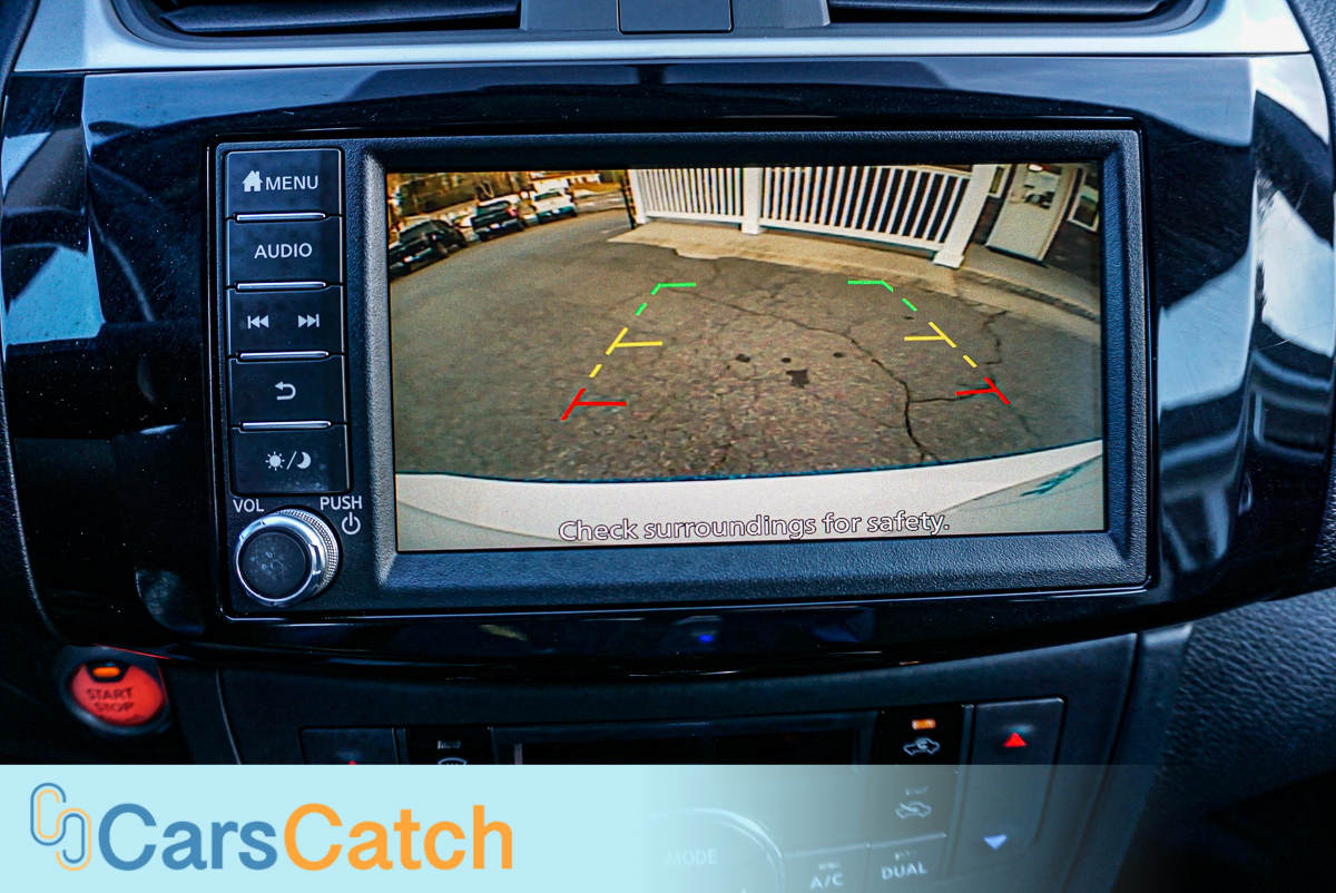 CARSCATCH - Used vehicle - Sedan NISSAN SENTRA 2019