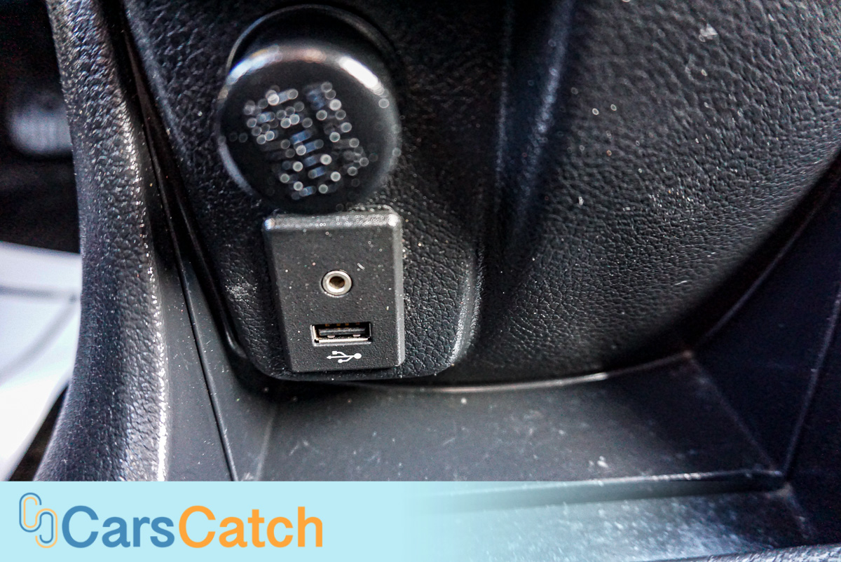 CARSCATCH - Used vehicle - Cargo Van NISSAN NV200 COMPACT CARGO 2019