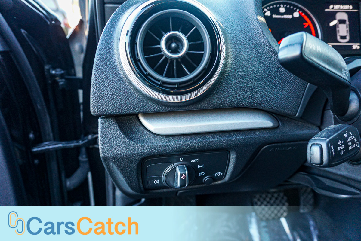 CARSCATCH - Used vehicle - Sedan AUDI A3 2016