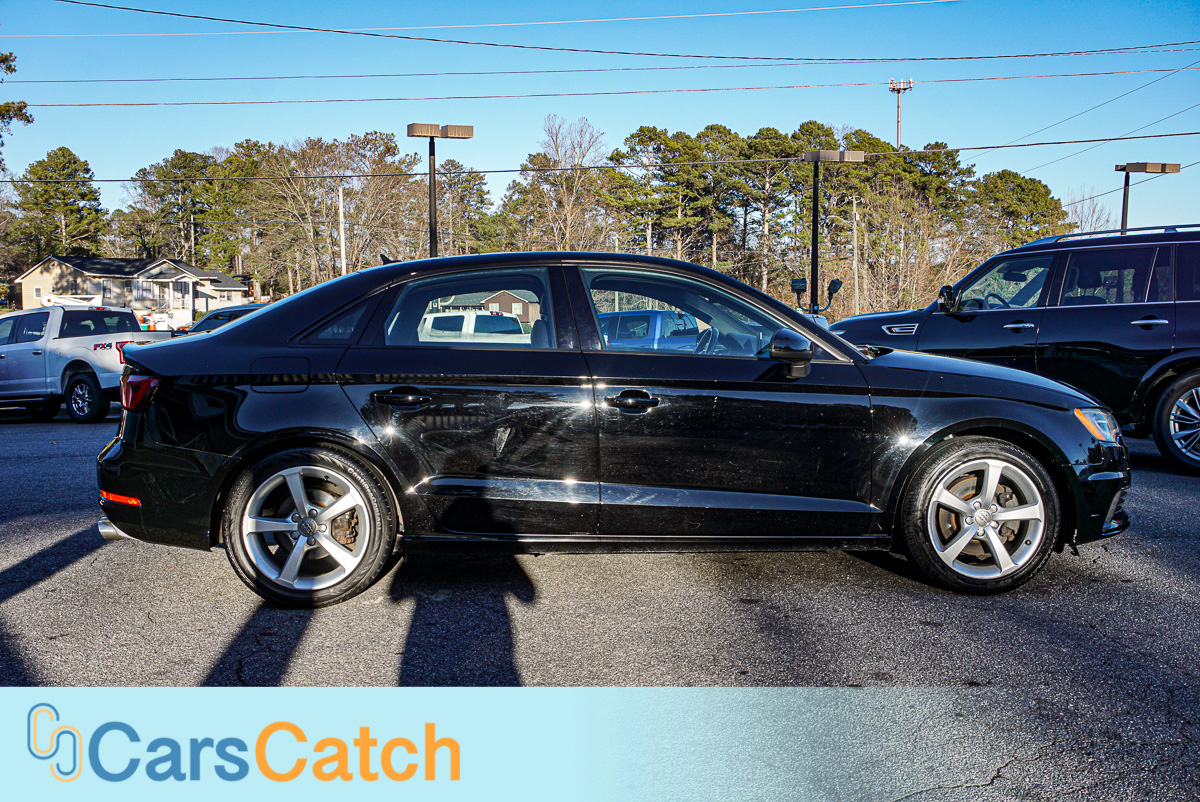 CARSCATCH - Used vehicle - Sedan AUDI A3 2016